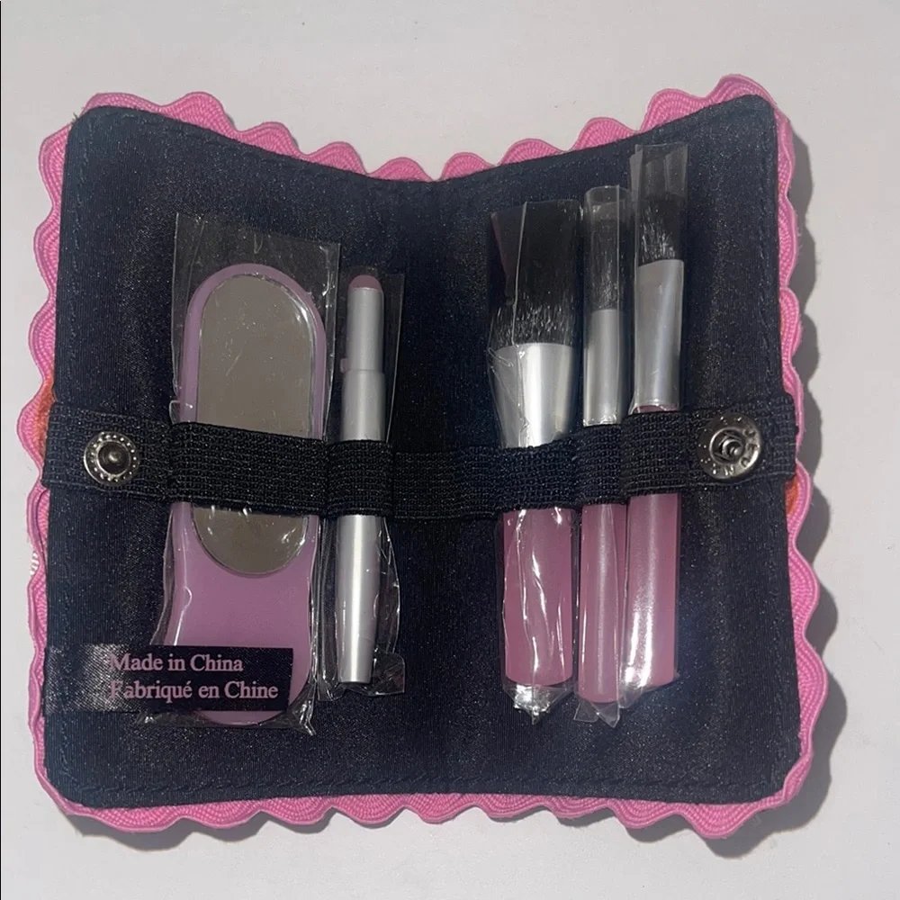 New Mary Kay Pink Mini Makeup Brush Set with Case